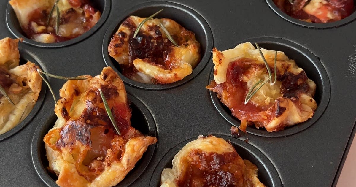 Brie & cranberry bites Recipe | Samsung Food App