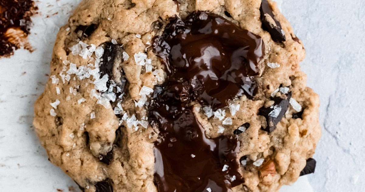 Tahini Oatmeal Chocolate Chunk Cookies Recipe | Samsung Food App