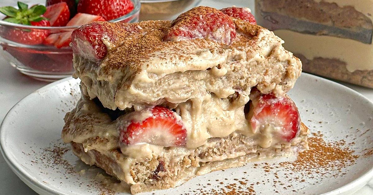 Strawberry Shortcake Baked Oats Recipe | Samsung Food App