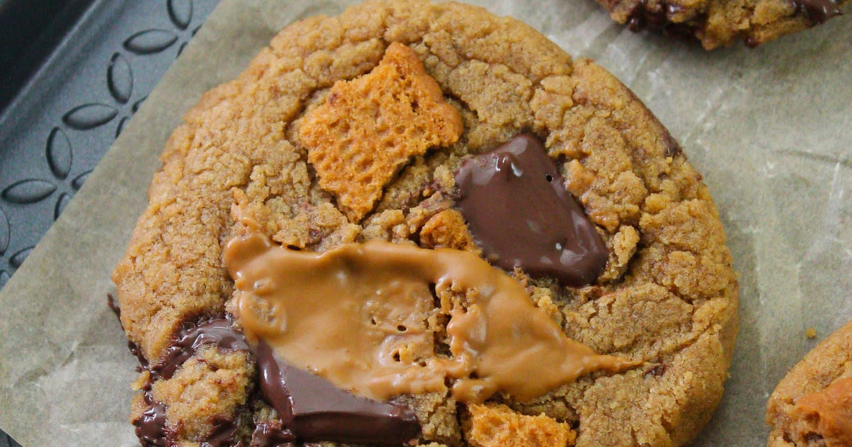 Biscoff Chocolate Chip Cookies Recipe | Samsung Food App