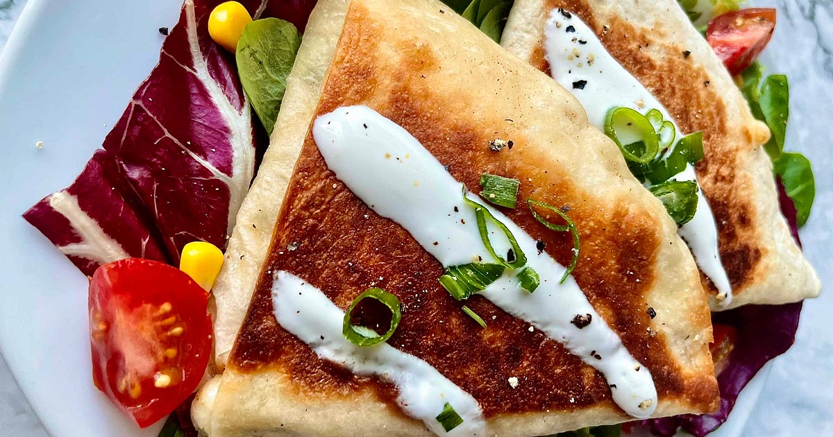 Cheesy Chicken Tortilla Pocket Recipe | Samsung Food App