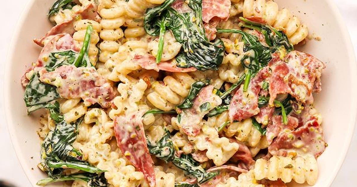 Pâtes, épinards et coppa, à la sauce pistache Recipe | Samsung Food App
