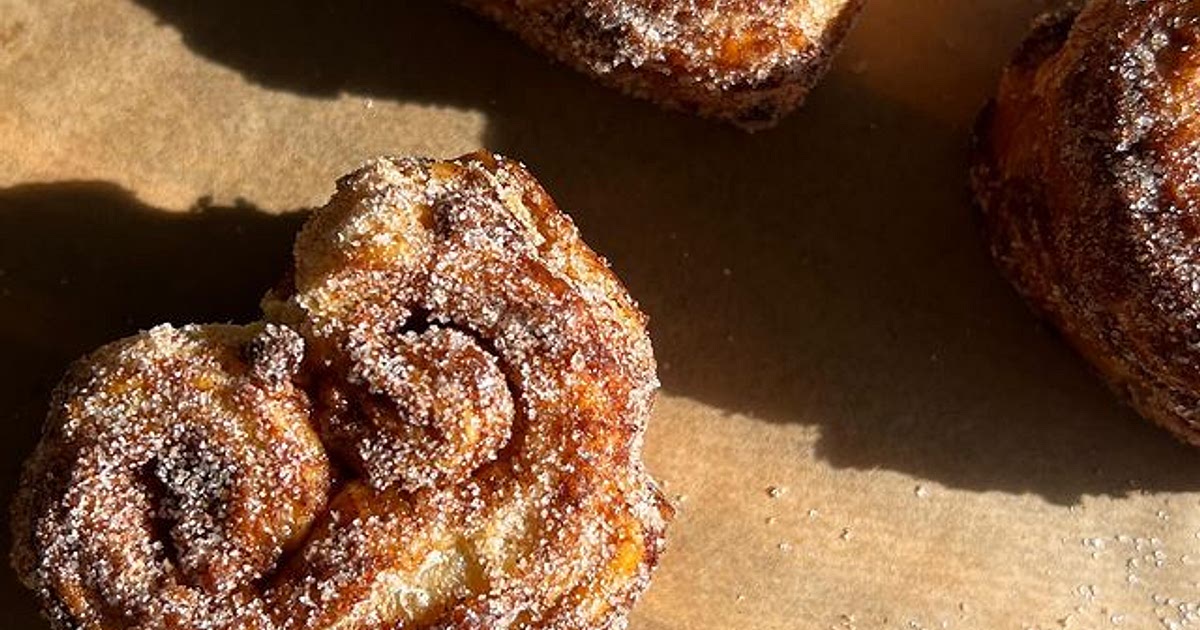 CINNAMON ROLL HEART CRUFFINS Recipe | Samsung Food App