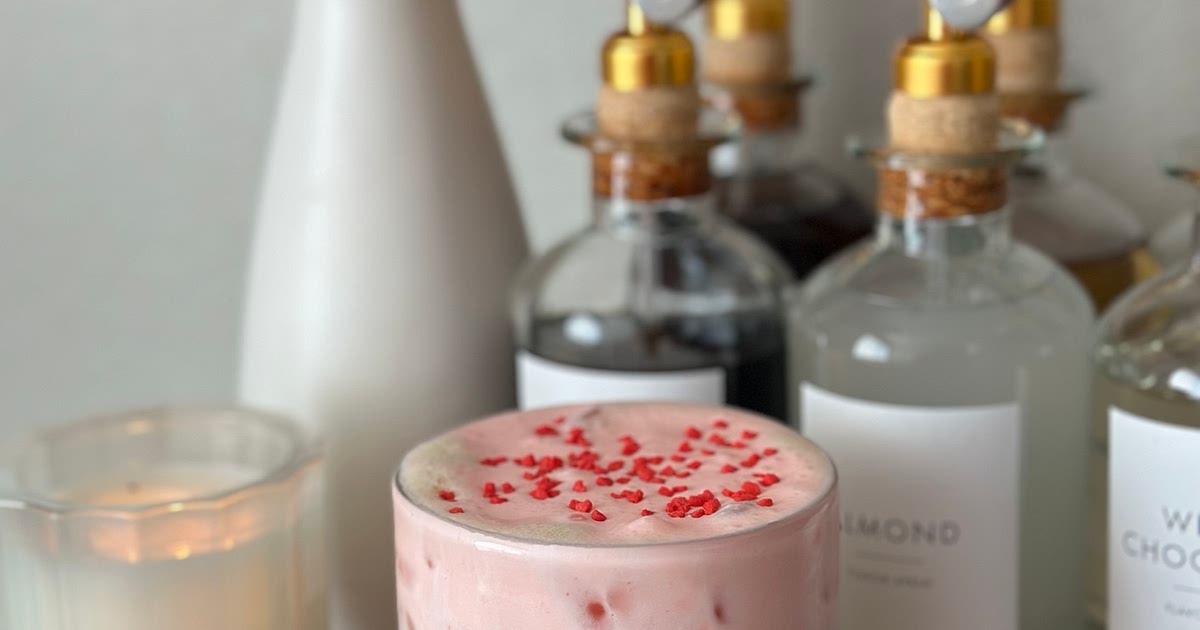 Strawberry Cold Foam Matcha Recipe | Samsung Food App