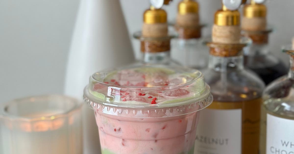 White Chocolate Matcha w/ Strawberry Cold Foam Recipe | Samsung Food App