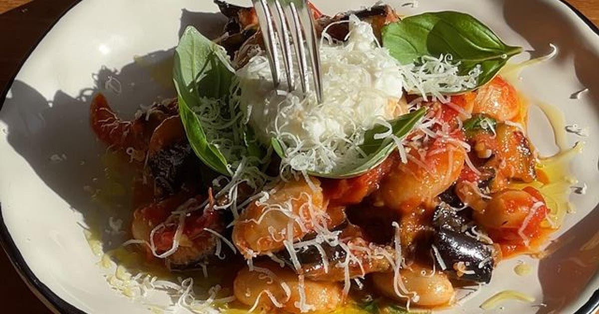 Butter beans with alla norma sauce (ZOE) Recipe | Samsung Food App