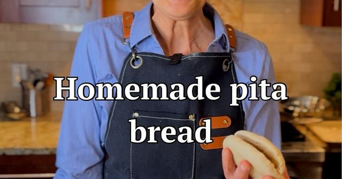 Homemade pita: you may never buy store-bought again! Makes 8 pit Recipe | Samsung Food App