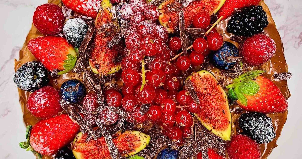 Rich Chocolate Berry Mousse Cake Recipe | Samsung Food App
