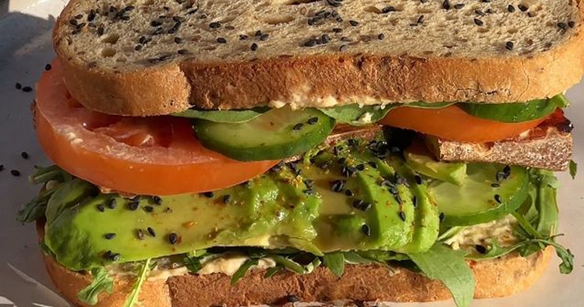 Hummus & Tofu Sandwich Recipe | Samsung Food App