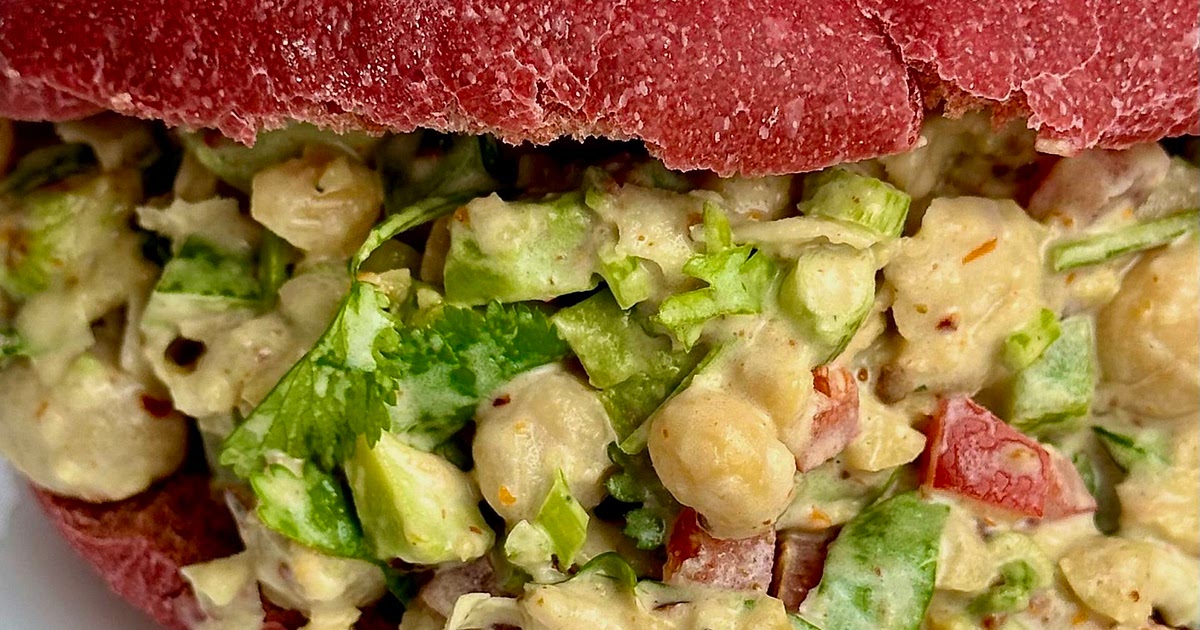 Spicy Smashed Chickpea Avocado Sandwich Recipe | Samsung Food App