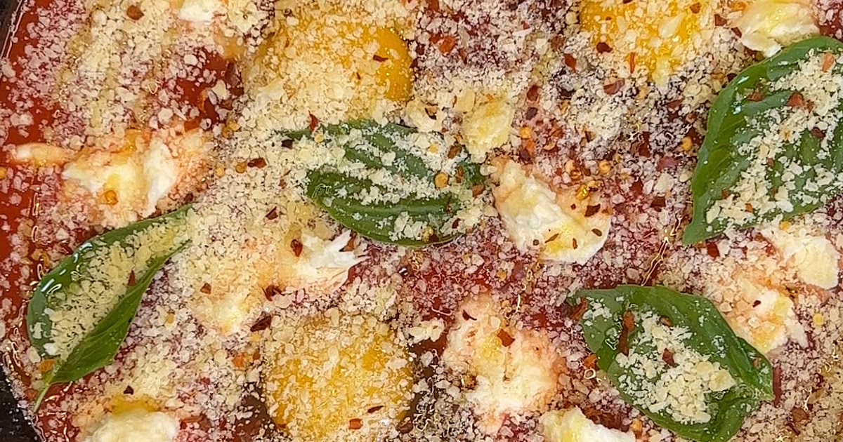 Baked Eggs Recipe | Samsung Food App