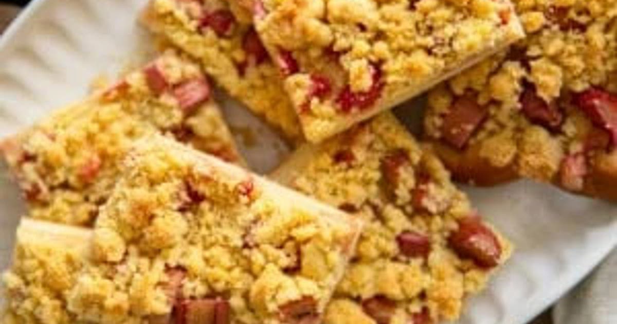 Rhubarb Cake with Streusel Recipe | Samsung Food App