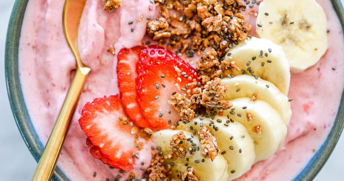 Loaded Strawberry Banana Smoothie Bowl Recipe | Samsung Food App