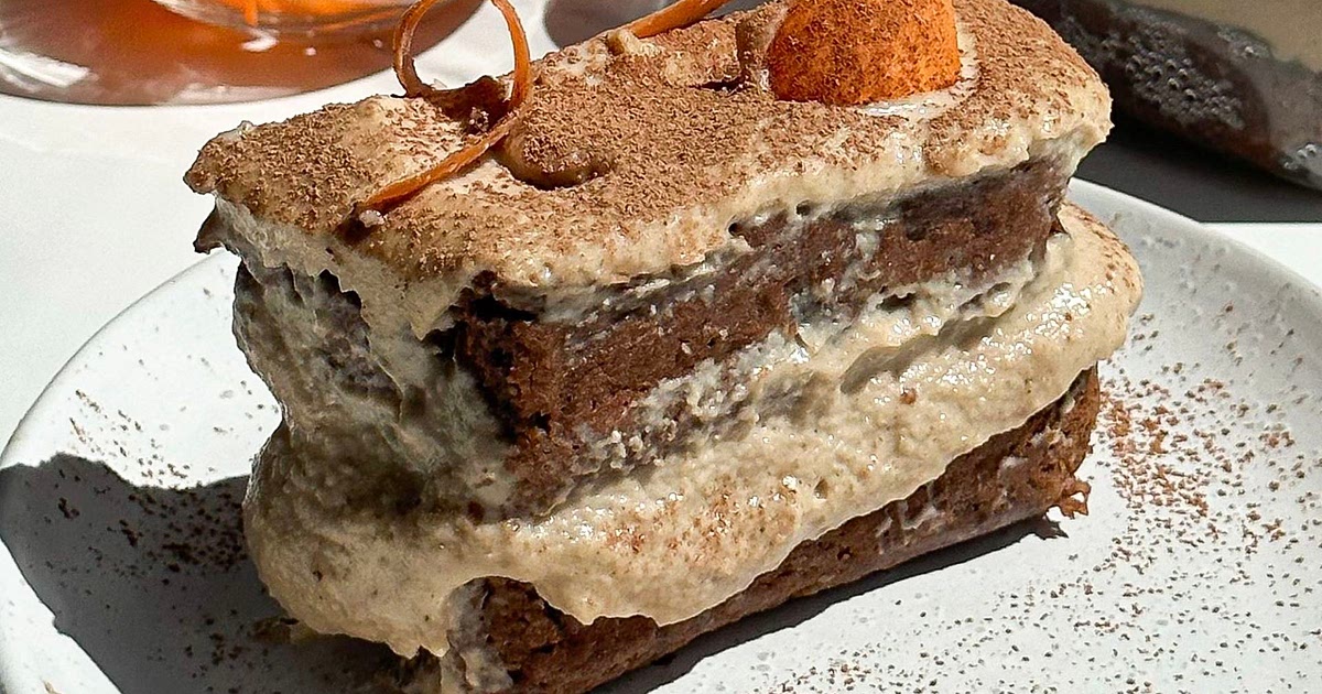 Choc Carrot Cake Baked Oats Recipe | Samsung Food App