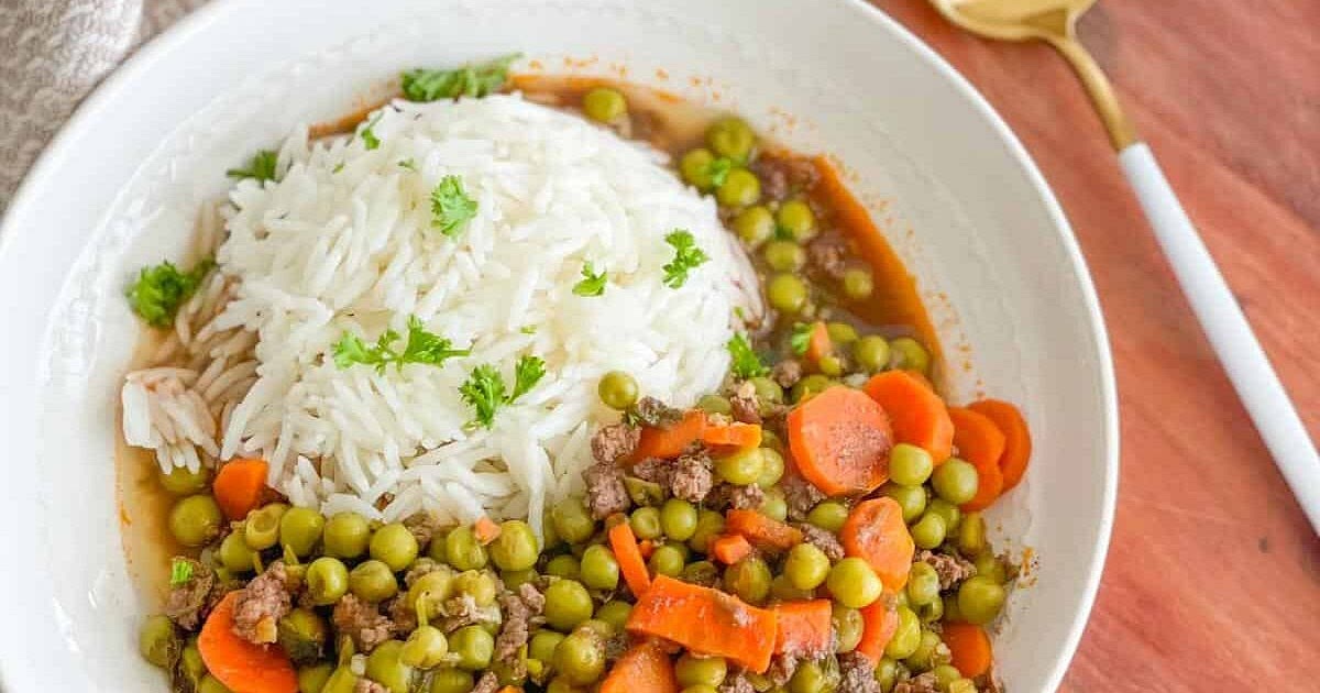 Hearty Pea and Carrot Stew (Bazella w Roz) Recipe | Samsung Food App