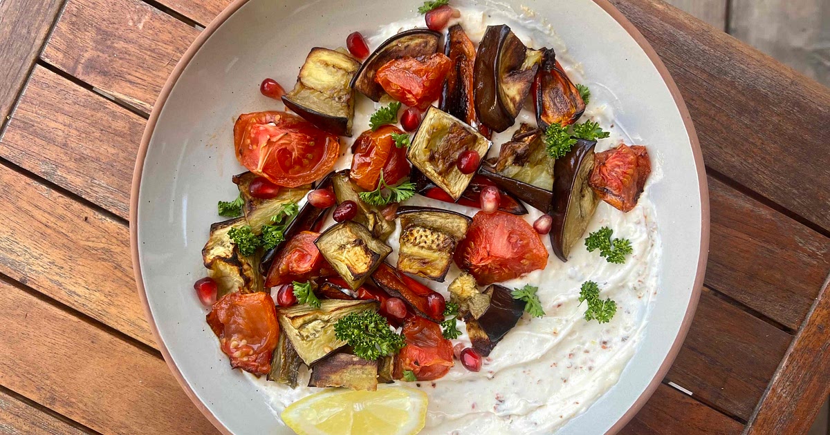Grainless Mediterranean Lunch Bowl Recipe | Samsung Food App