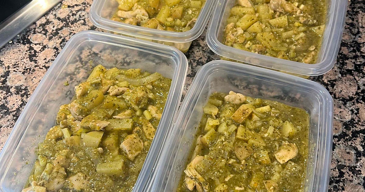 Pollo con Papás en Salsa Verde Recipe | Samsung Food App