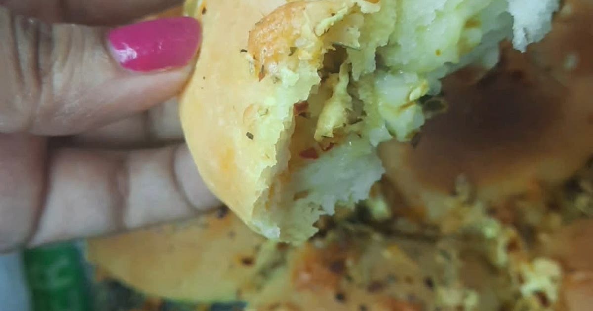 Garlic Cheese Bubble Bread Recipe | Samsung Food App