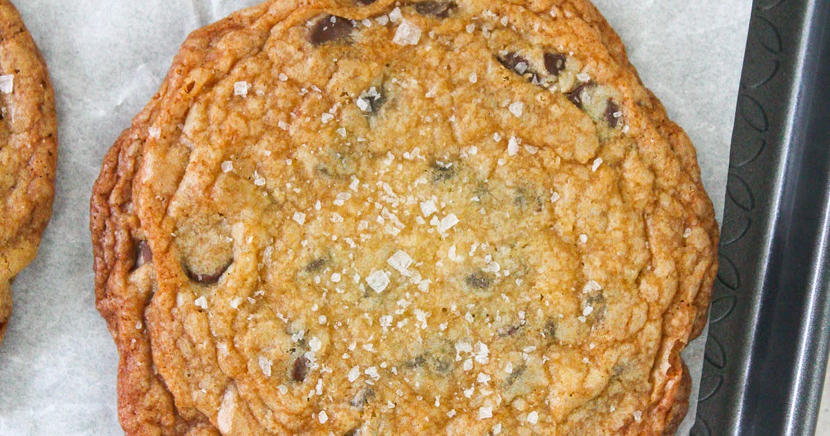 Thin and Crispy Chocolate Chip Cookies Recipe | Samsung Food App