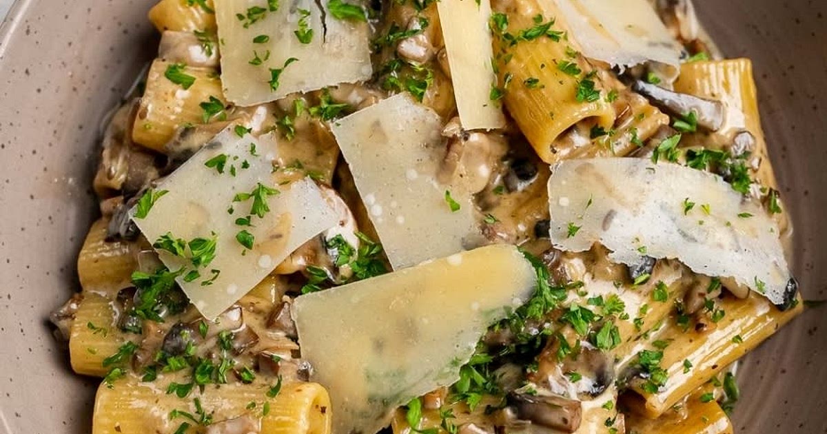 D'licious Mushroom Alfredo Pasta Recipe | Samsung Food App