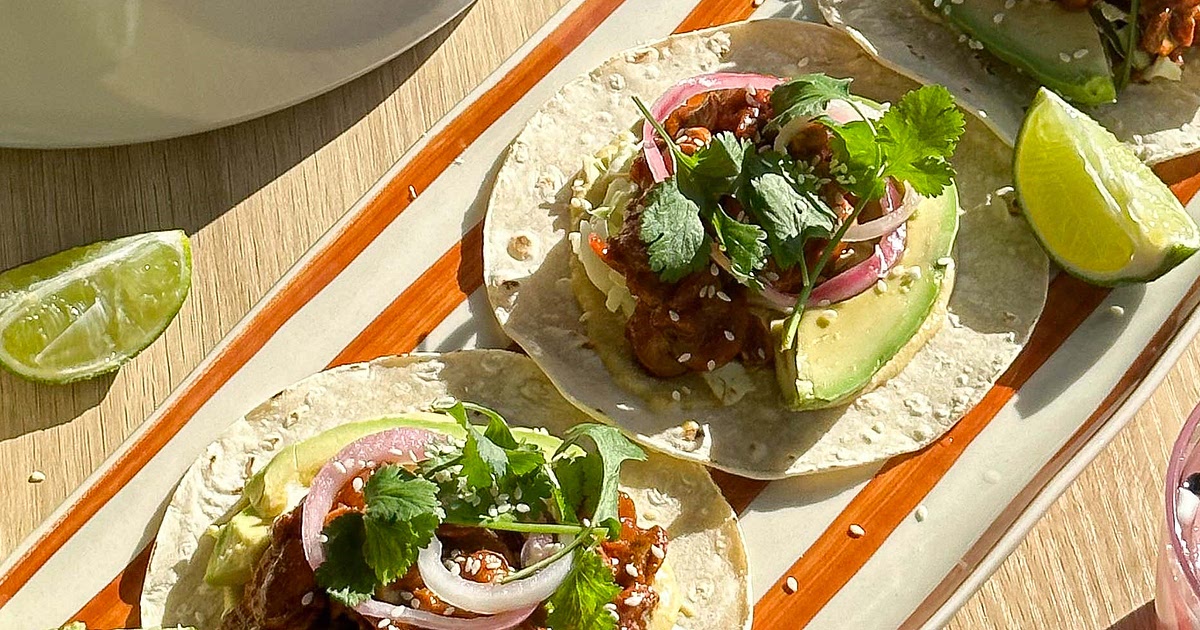 Saucy mushroom tacos Recipe | Samsung Food App