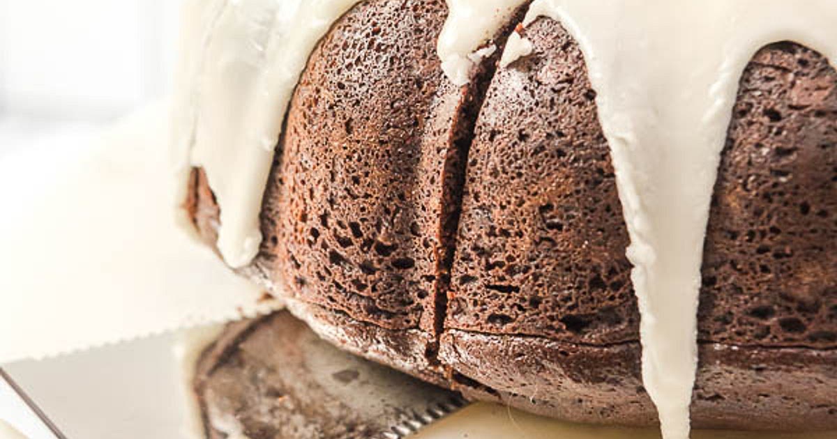 Melted Ice Cream Bundt Cake w/Vanilla Glaze Recipe | Samsung Food App
