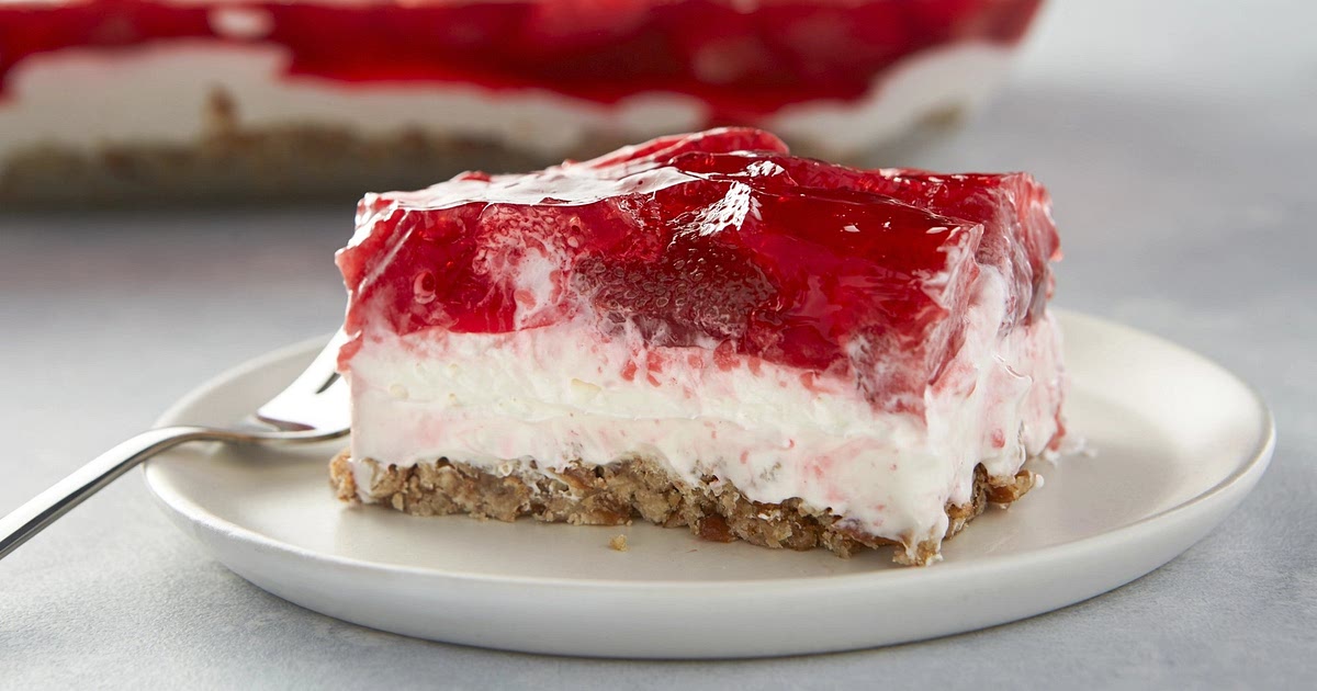 Strawberry-Pretzel Salad Recipe | Samsung Food App