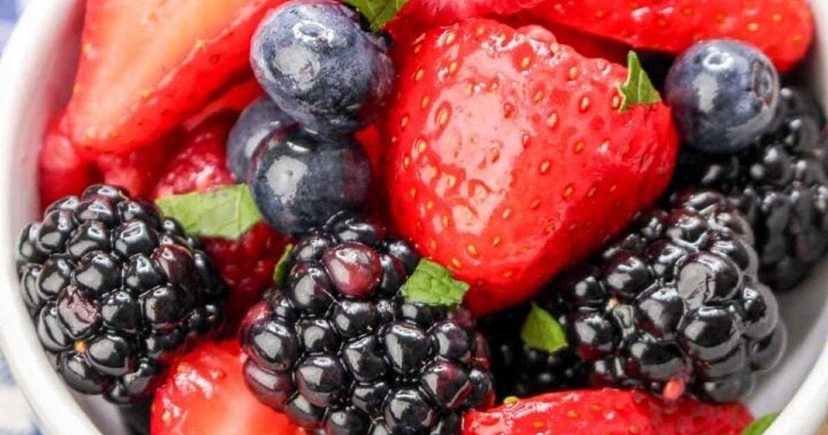 Summer Berry Fruit Salad with Simple Honey Lemon Dressing Recipe | Samsung Food App
