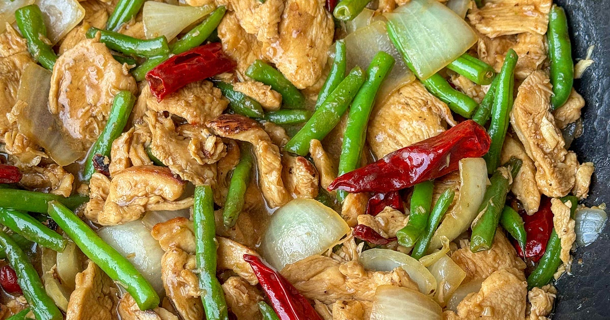 Chicken and Green Bean Stir Fry Recipe | Samsung Food App