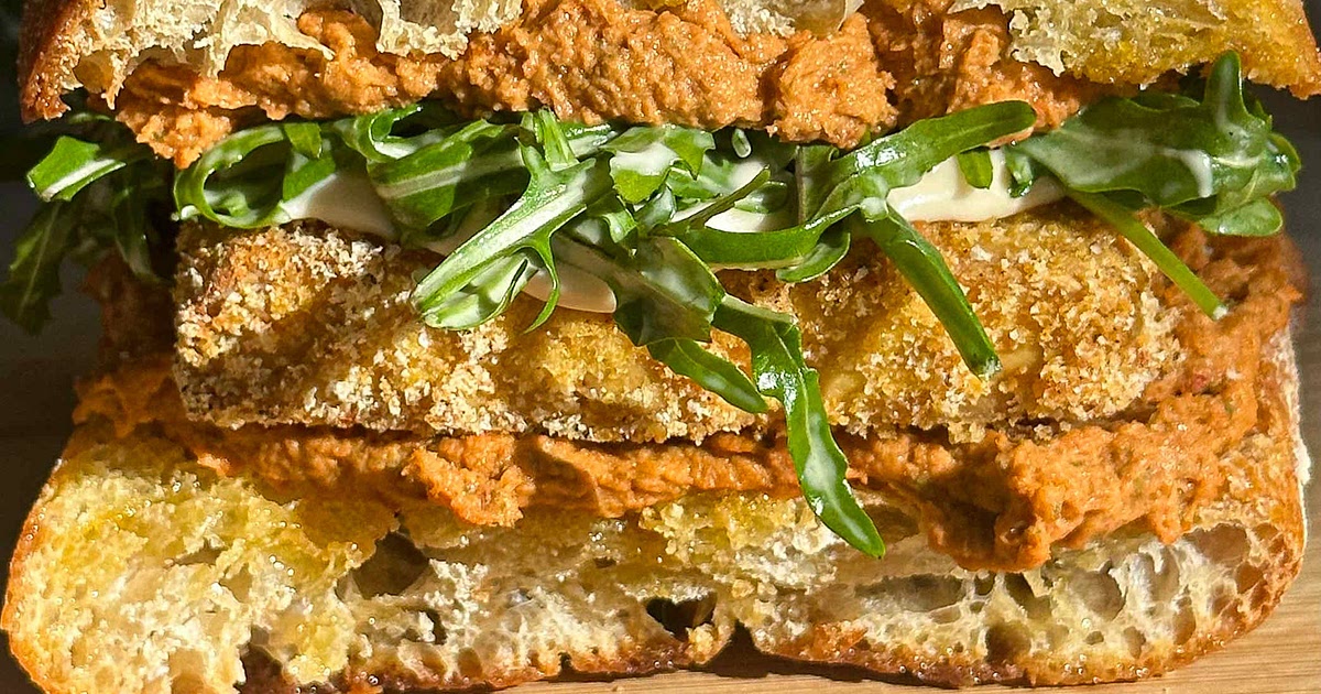 Crunchy chkn schnitty &amp;sun-dried tomato sandwich  Recipe | Samsung Food App