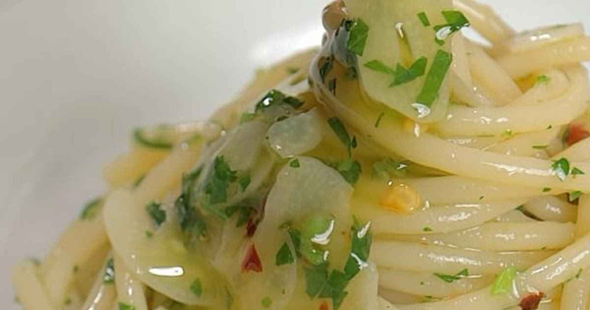 Pasta Aglio e Olio Recipe | Samsung Food App