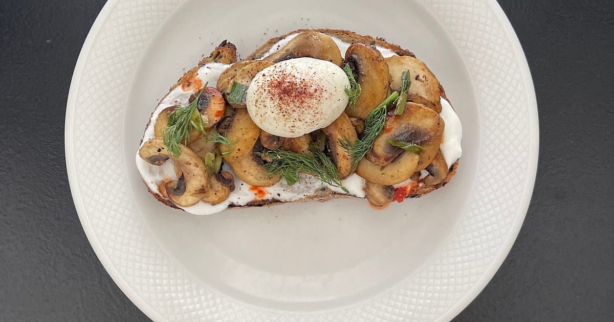 Mushroom on Toast Recipe | Samsung Food App