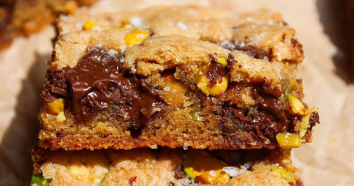 Salted Pistachio Dark Chocolate Cookie Bars Recipe | Samsung Food App