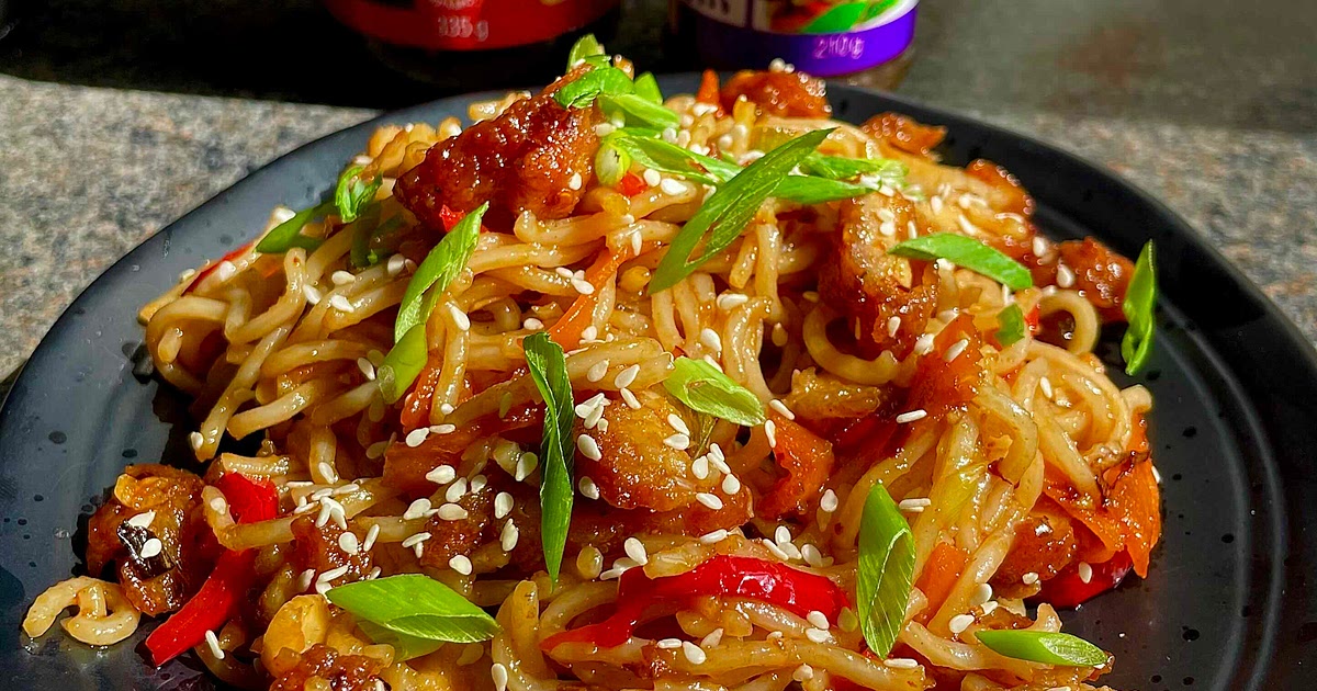 10 min hoisin noodles with crispy chicken Recipe | Samsung Food App