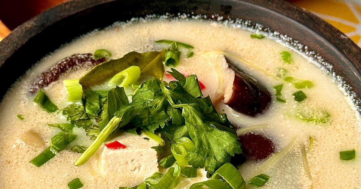 Thai Style Coconut Soup Recipe | Samsung Food App