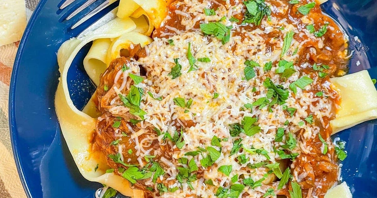 Crock Pot Beef Ragu Recipe | Samsung Food App