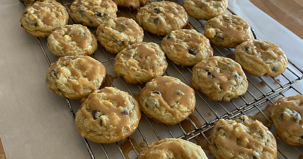 Chocolate/White Chip Cookies with Almond Butter Glaze Recipe | Samsung Food App