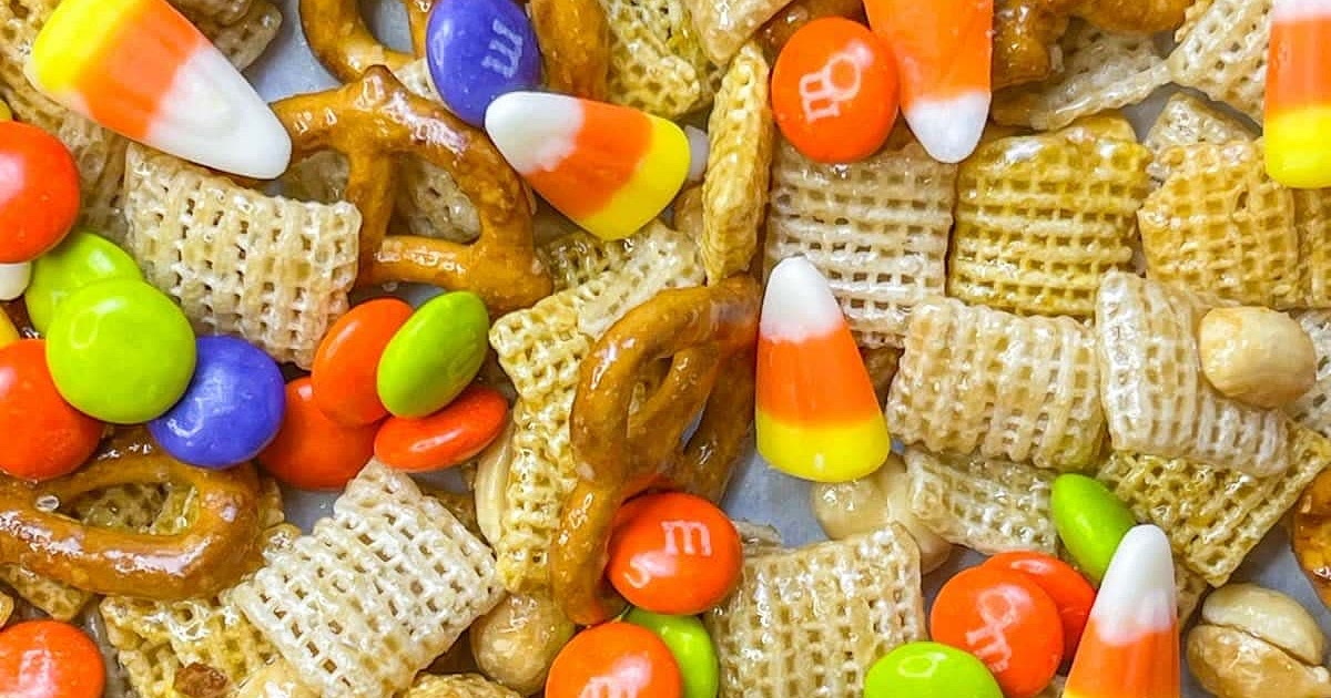 Halloween Sweet & Salty Snack Mix Recipe | Samsung Food App