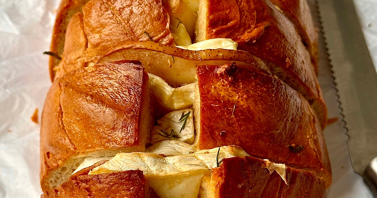 Crispy Cheesy Brie Stuffed Bread - zupf Brot  Recipe | Samsung Food App