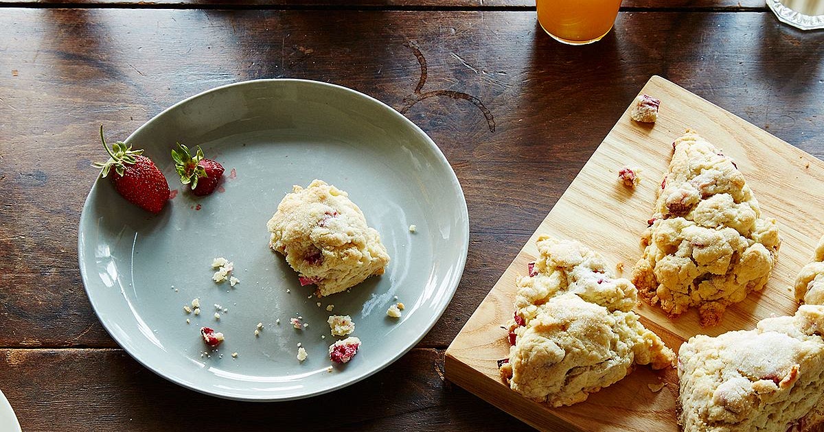 Naughty Rhubarb Scones Recipe | Samsung Food App