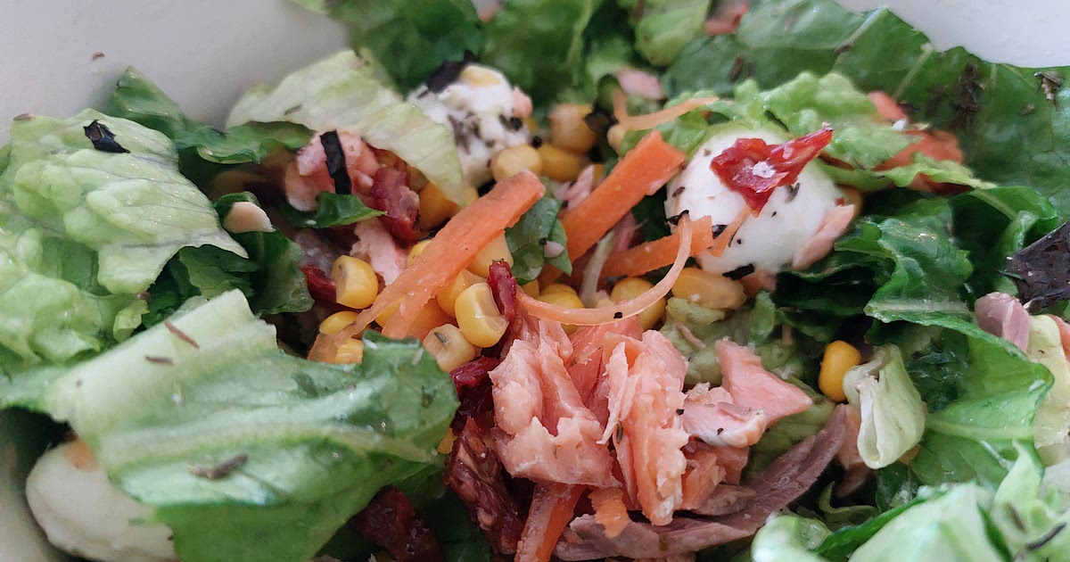 Smoked Salmon and Mozzarella Salad Recipe | Samsung Food App