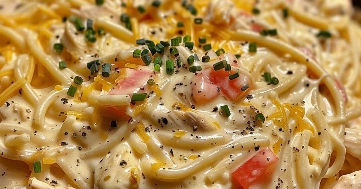 Creamy Crockpot Chicken Spaghetti Recipe | Samsung Food App