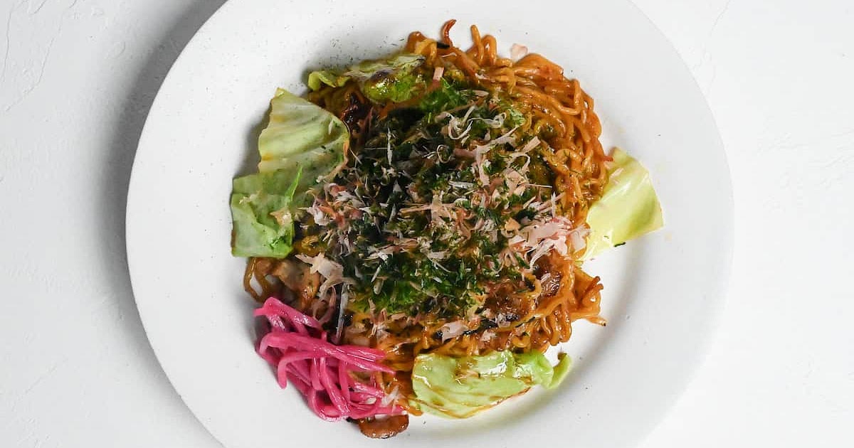 Yakisoba Recipe (Japanese Stir-fried Noodles)🏮 | Samsung Food App