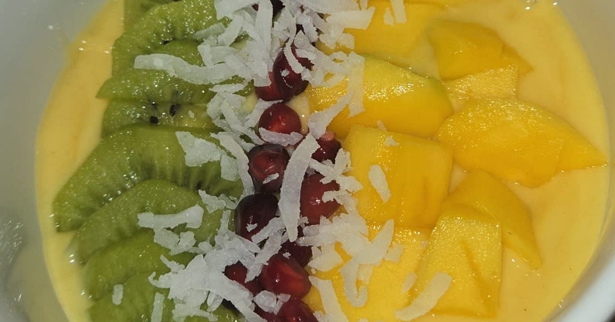 Mango Smoothie Bowl with Coconut Recipe | Samsung Food App