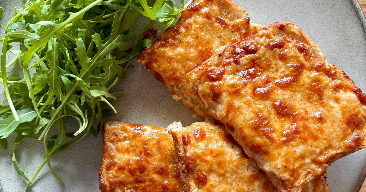 Air Fryer Cheese Toastie Recipe | Samsung Food App