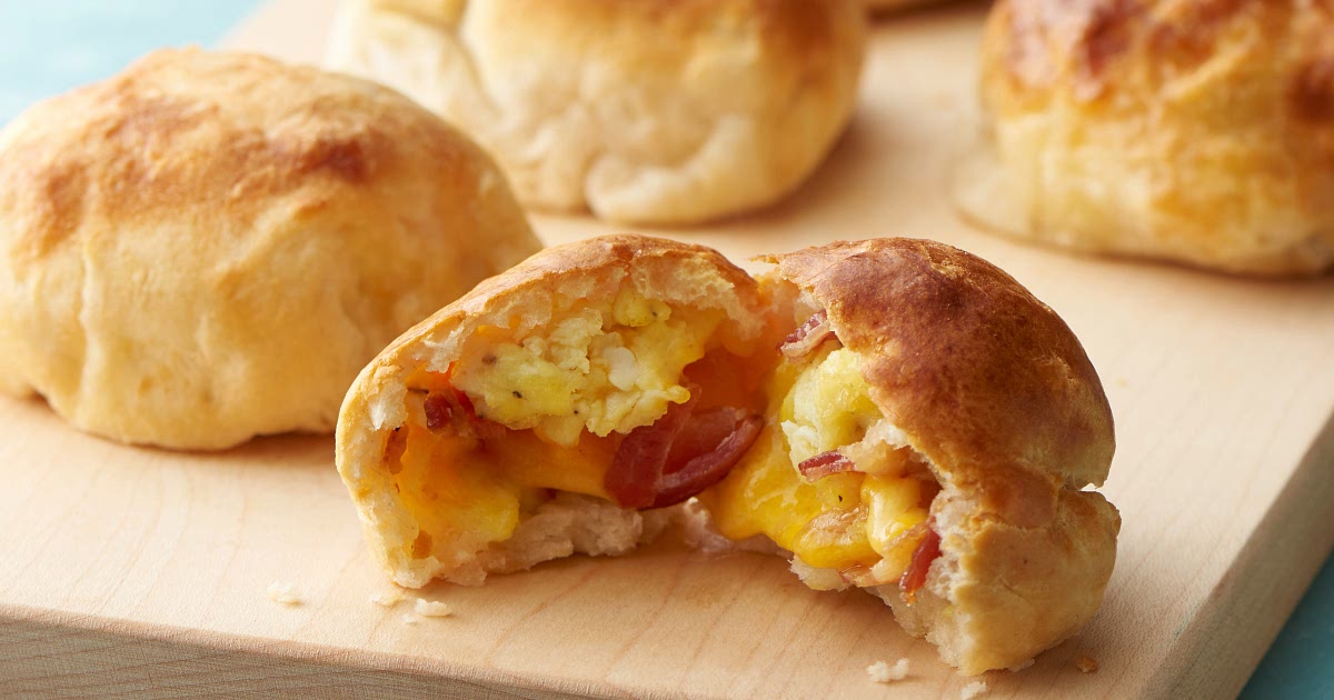 Air Fryer Bacon and Egg Breakfast Biscuit Bombs Recipe | Samsung Food App