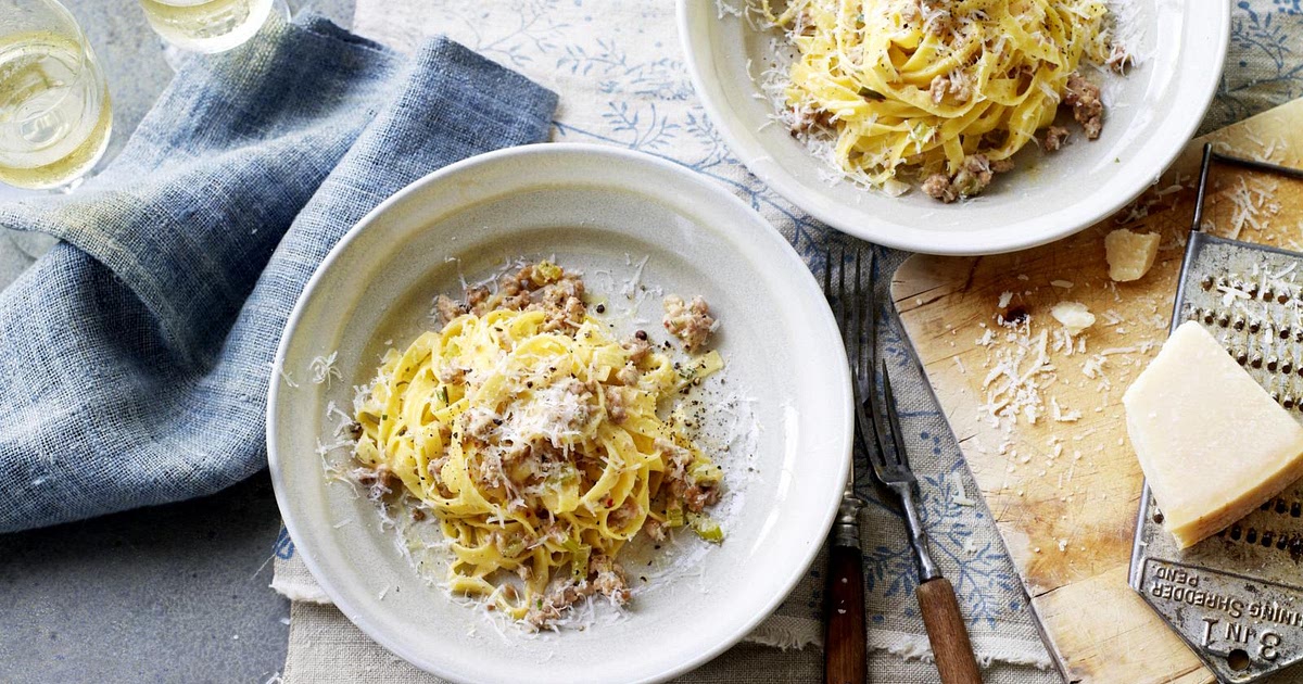 Sausage ragù with tagliatelle Recipe | Samsung Food App