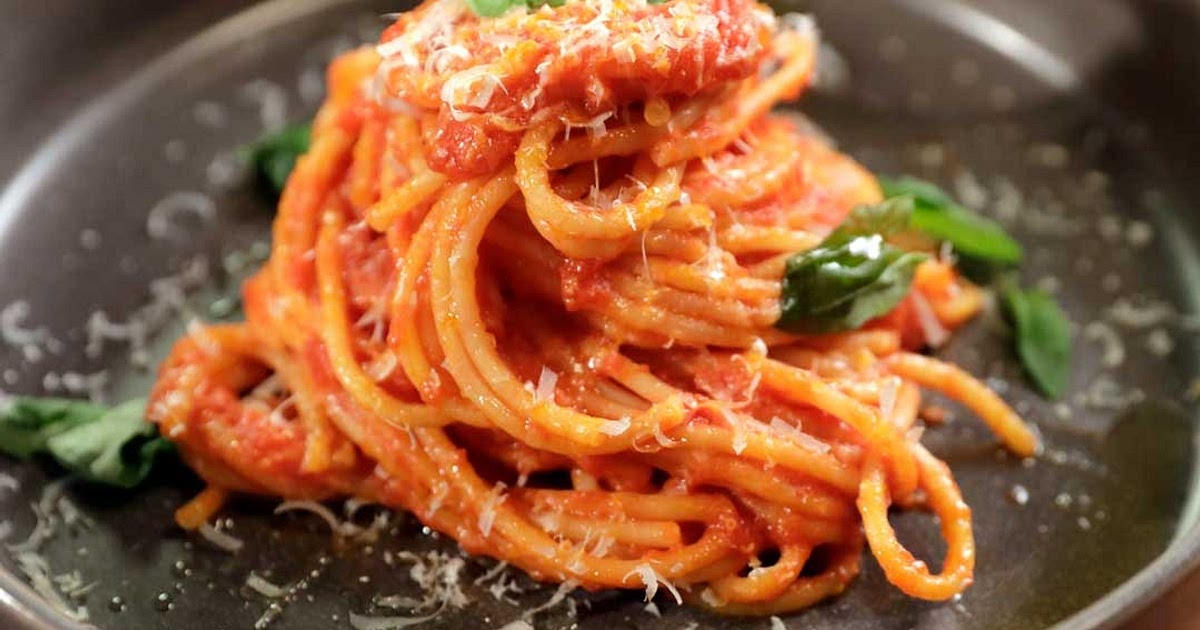 Spaghetti Al Pomodoro Recipe | Samsung Food App