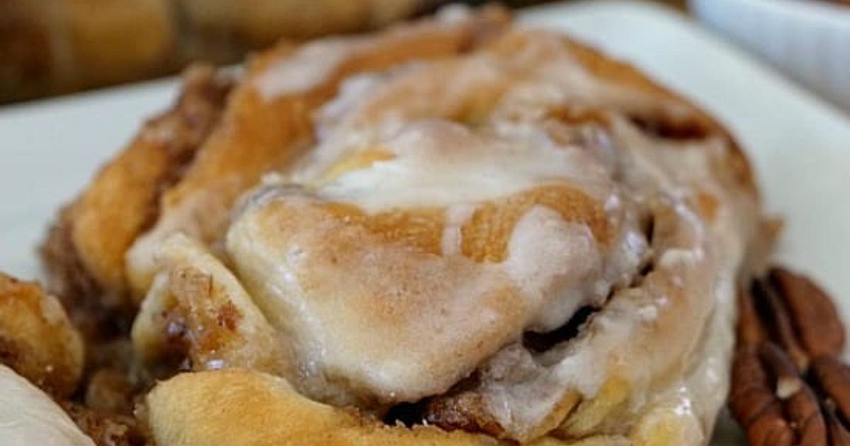 Easy Crescent Cinnamon Rolls Recipe | Samsung Food App