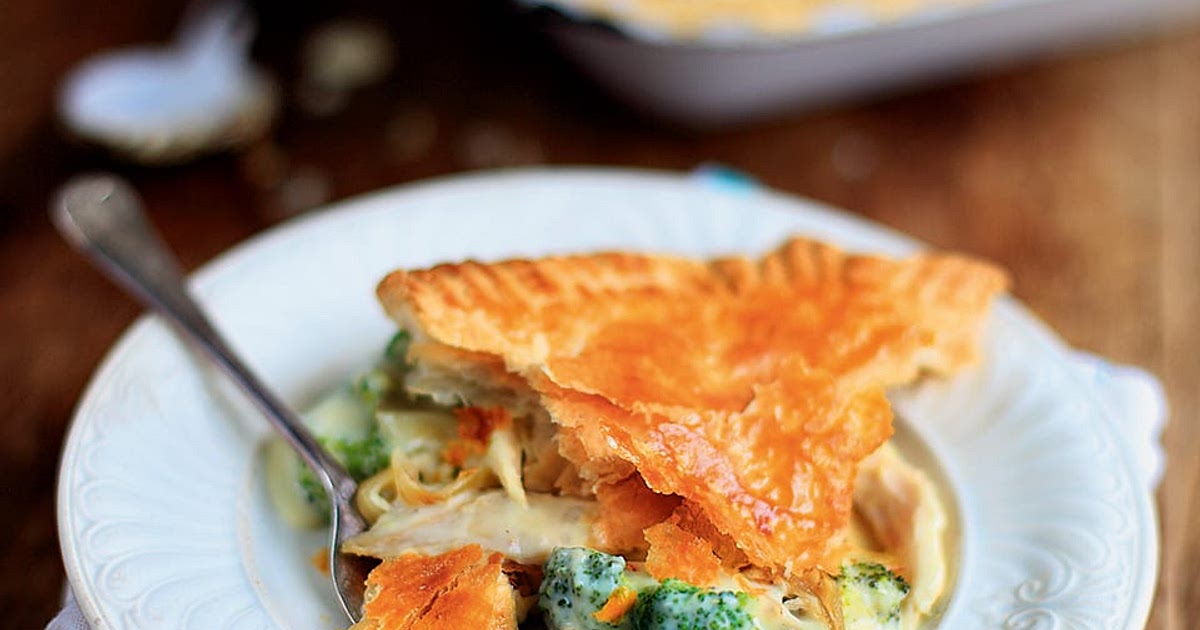 Chicken and broccoli pie Recipe | Samsung Food App